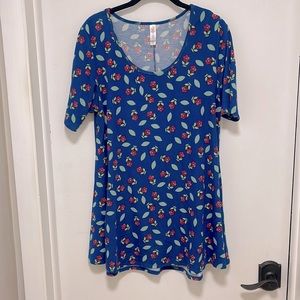 LuLaRoe Perfect Tee size L